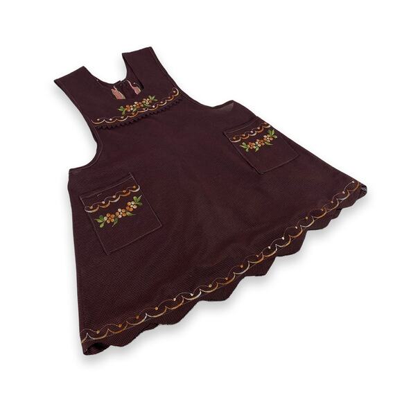 Burgundy Mexican Embroidered Apron – Essential Cotton Blend Kitchen Apron - Picture 8 of 9